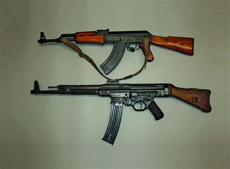sturmgewehr 44 vs ak-47